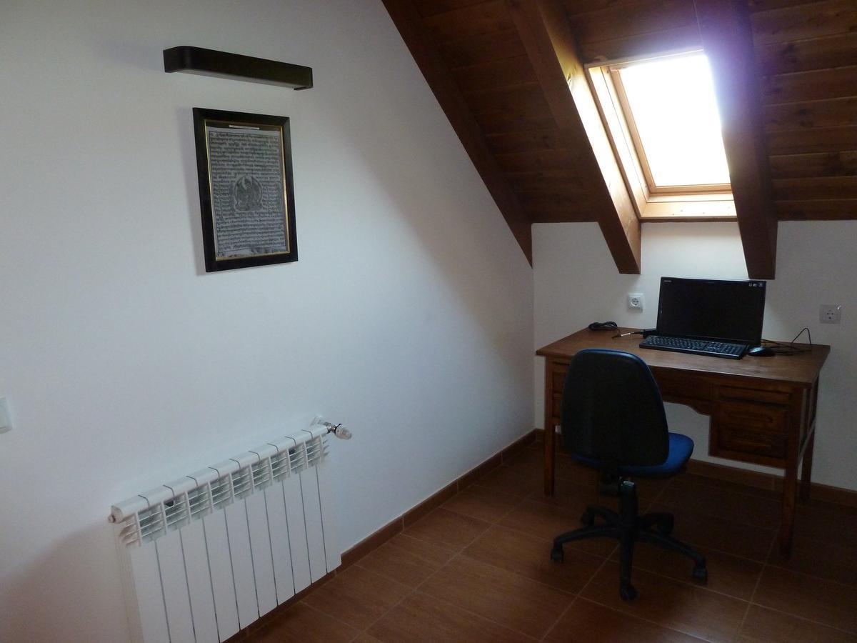 Albergue Haizea Pamplona Exteriör bild